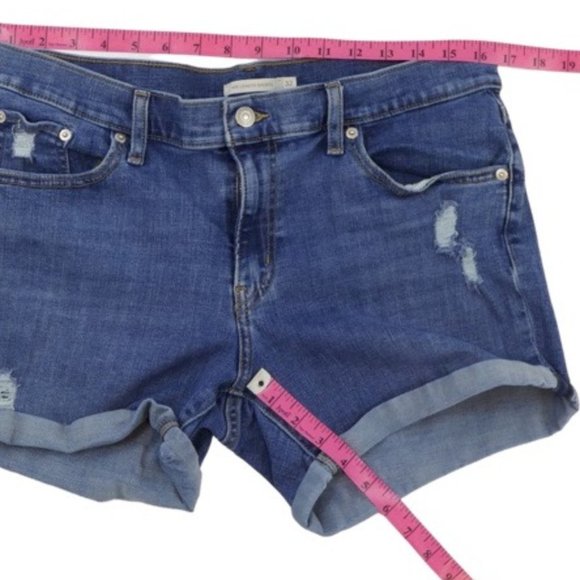 Levi's Mid Length Distressed Shorts - Picture 4 of 8